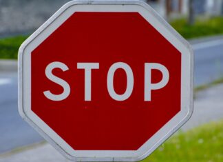 Codul Rutier 2020: N-ai zece clase, n-ai carnet