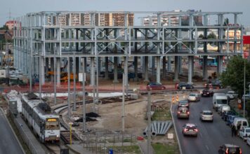 Firea: „Park&Ride Cora Pantelimon. 500 de locuri de parcare!”