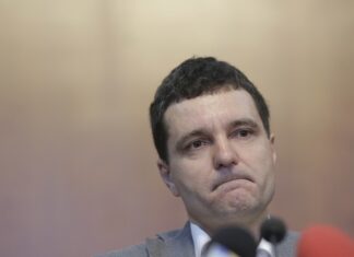 Nicușor Dan a decis să-i cerceteze disciplinar. STB în corzi