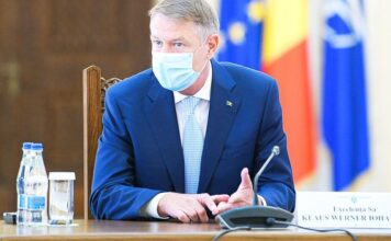 Iohannis: „Vă încurajez să-i trimiteți pe copii la școală”