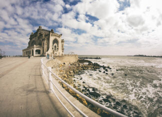 Constanța: 17 candidaţi pentru o singură primărie