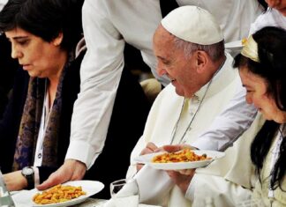 Papa Francisc a vorbit despre iubire și speranță, în loc să se războiască cu autoritățile Papa Francisc