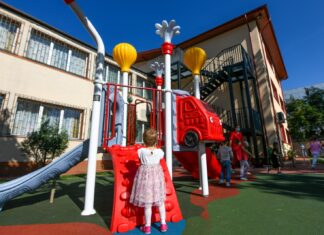 Premieră. Picii din Sectorul 1 au tablete