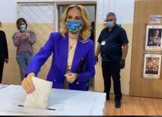 Gabriela Firea a votat la prima oră astăzi!
