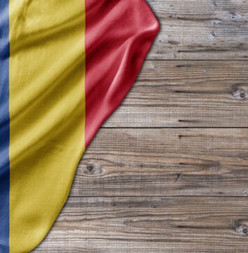 Defăimarea drapelului și a imnului național – motiv de închisoare?