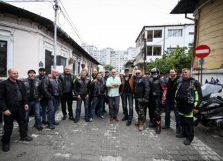 ”România are sânge de rocker”: 50 de motocicliști au donat sânge pentru a ajuta copiii defavorizați