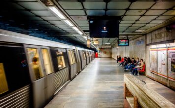 Fără spații comerciale la metrou, de luna viitoare