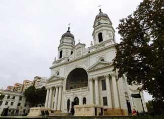 Guvernul și Prefectura Iași, date de judecată din cauza pelerinajului interzis