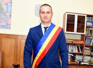 Distracția cu lăutari poate costa. Un primar, „de la bal la spital”