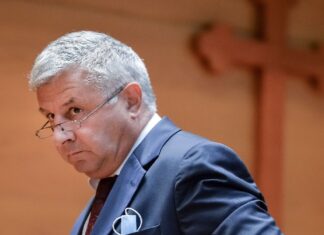 USR are de gând să atace la CCR numirea lui Iordache în fruntea Consiliului Legislativ