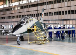 Avioane pe datorie: credit de 100 milioane lei pentru IAR 99 Șoim IAR 99 Șoim