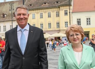 Iohannis îi ține spatele lui Astrid Fodor, succesoarea sa la Primăria Sibiu
