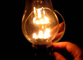 Tele-școala lui Anisie, la lumânare