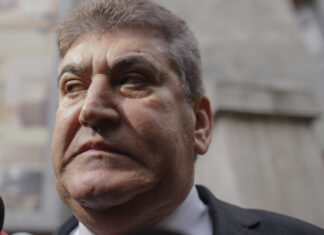 Gabriel Oprea vrea din nou în Parlament. Se visează șef la Comisia de Apărare