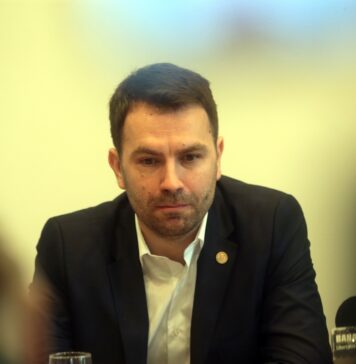 Barna cedează șefia Camerei Deputaților. Următorul pe listă, Drulă