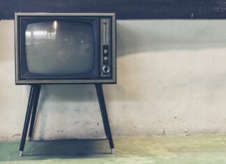 Antena 3, B1TV, România TV și Realitatea Plus, sancționate de CNA