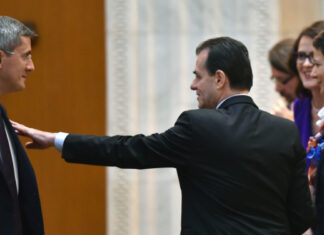 PNL, USR PLUS și UDMR, a doua zi de negocieri, a doua suspendare