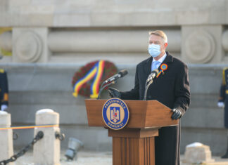 „Istoria României nu se aseamănă cu un marș triumfal”