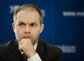 Funeriu povestește despre „ticăloșia” Ecaterinei Andronescu