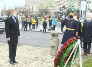 Iohannis, huiduit în Piața Universității