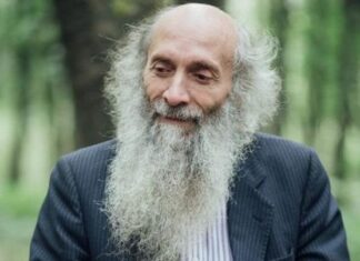 Mircea Dăneasa nu moțăie, își reglează conturile cu chakrele