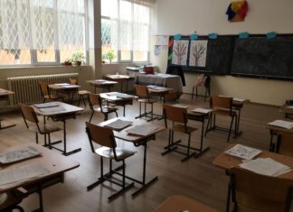 Se pregătește o nouă Ordonanță de urgență pentru prelungirea școlii online