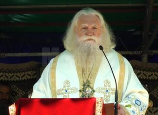 Preot acuzat că a respectat legea: nu a însoțit decedatul pe drumul către cimitir ÎPS Calinic, Arhiepiscopul Sucevei și Rădăuților.