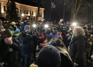 Polonia a interzis avorturile, cu mici excepții