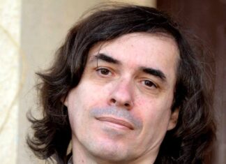 Cărtărescu îi recomandă o carte nouă Oliviei Steer: DOOM-ul