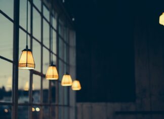 „Lumina” noastră cea de toți banii