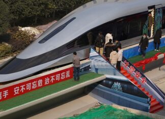 China inventează trenul care poate atinge 620 km/oră