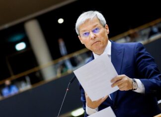 Fapt concret sau promisiune: Cioloș luptă pentru eliminarea pensiilor speciale Dacian Cioloș