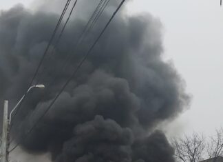 La Galați, un autobuz a luat foc în mers (Video)