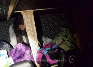 O minoră a fost găsită ascunsă printre bagaje, într-un microbuz, în Vama Nădlac Foto: Poliția de Frontieră