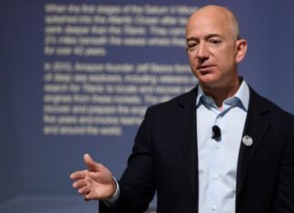 Jeff Bezos demisionează din funcția de director executiv al Amazon