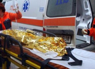 Fetița opărită, în stare gravă, rămâne încă la Iași