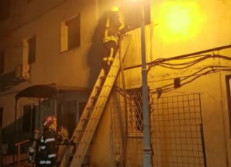 Incendiu într-un bloc din Galați