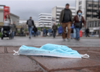 Măștile noastre „de toată ziua”, transformate în drumuri