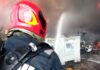 Incendiu de deșeuri pe sute de metri pătrați, în județul Arad (VIDEO)