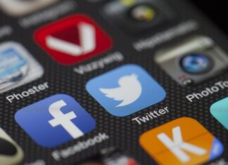 Rusia dă în judecată platformele sociale