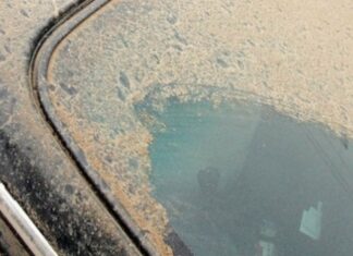 Românii care nu au bani de excursii scumpe primesc un cadou de Paști: un nor de praf saharian