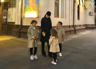 Elena Băsescu și-a asortat copiii… între ei