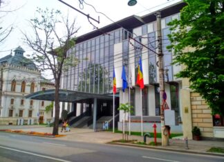 Primăria Galați își ridică gard de zeci de mii de lei