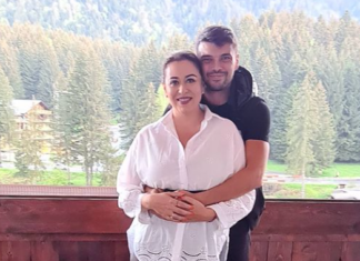 Oana Roman, fericită în brațele lui Marius Elisei