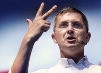 Barna: „Trebuie să ne gândim la copii şi nu la himerele medievale ale părinţilor”