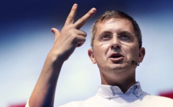 Barna: „Trebuie să ne gândim la copii şi nu la himerele medievale ale părinţilor”
