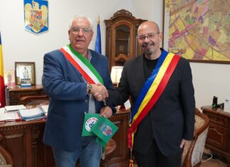 Piedone vrea să înfrățească Sectorul 5 cu localitatea italiană Santa Maria de Coghinas