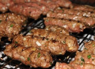 Șeful unui clan mafiot își mânca rivalii, sub formă de mici