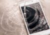 Ai scăpat telefonul în apă? Iată ce trebuie să faci pentru a-l salva!