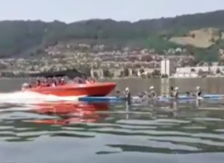 O șalupă a intrat din plin într-un caiac cu copii, pe Dunăre